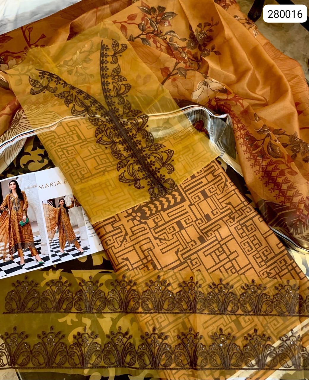 3-Piece Unstitched Suite Premium Shamoz Silk (Digital Printed)